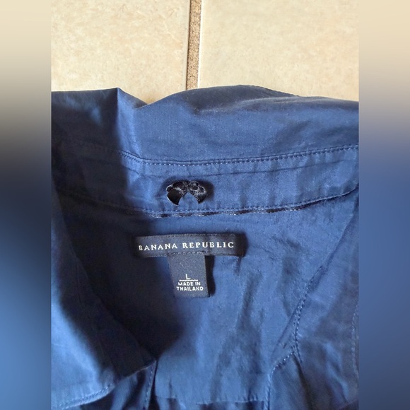 Banana Republic Women's L Navy Button Down Ruffles Silk Blend Shirt - Picture 2 of 9